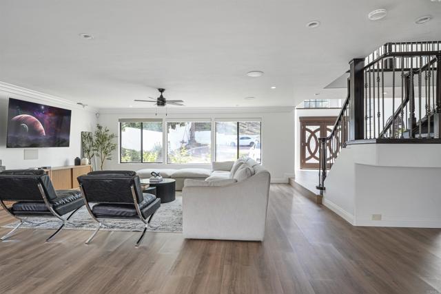 5274 Margaret, Bonita CA: https://media.crmls.org/mediaz/75015edc-f4b7-4477-ad05-4e186ea1a3cc.jpg