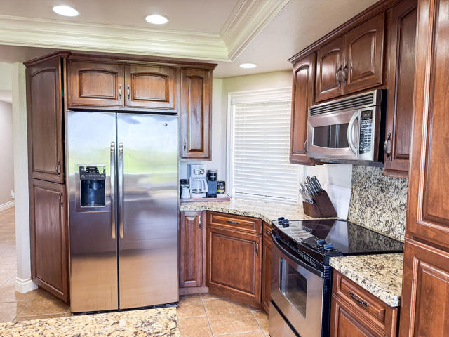 54974 Oaktree, La Quinta CA: https://media.crmls.org/mediaz/75026d41-9862-4416-95a2-c6b2773fbd1a.jpg