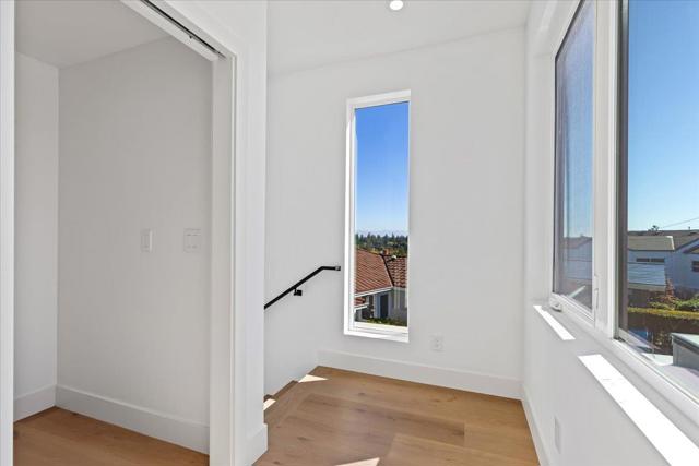 61 HILLTOP Drive, San Carlos CA: https://media.crmls.org/mediaz/75031656-4a70-4863-bc6a-b5c128fec037.jpg