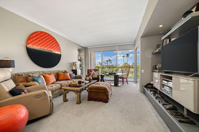 899 Island Drive #304, Rancho Mirage, CA 92270