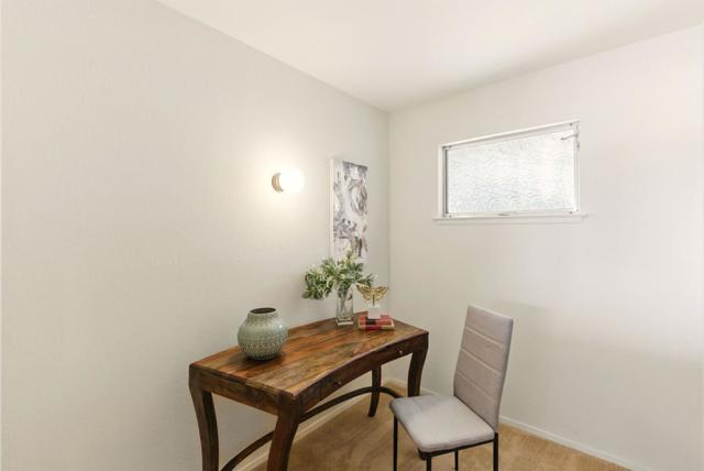 610 De Anza Avenue, San Carlos CA: https://media.crmls.org/mediaz/75058f24-175e-421f-824f-a68af42bdd8c.jpg