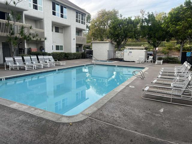 Detail Gallery Image 3 of 6 For 6255 Rancho Mission Rd #208,  San Diego,  CA 92108 - 1 Beds | 1 Baths