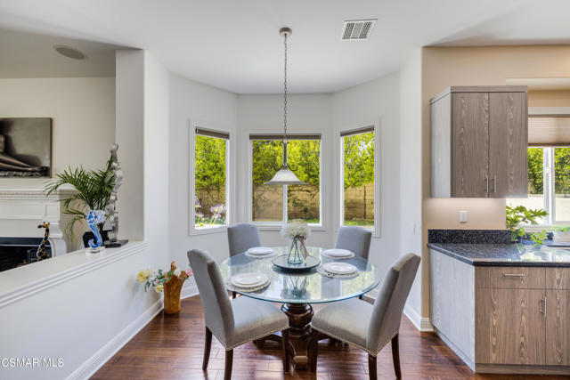 12430 Nelson Road, Moorpark CA: https://media.crmls.org/mediaz/750660e5-7d0b-40a3-a5fb-cd265ba902e9.jpg
