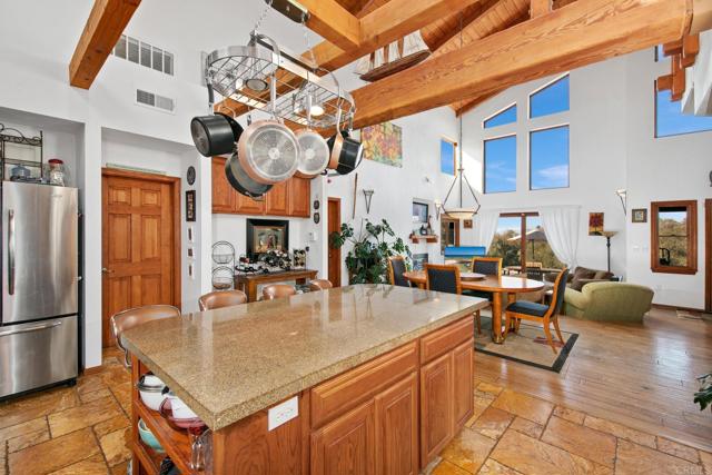 589 Anderson Road, Alpine CA: https://media.crmls.org/mediaz/75066ce4-5797-4b63-87b3-3e99b4753320.jpg