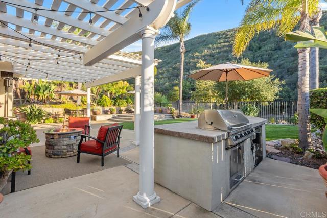 Detail Gallery Image 38 of 58 For 1122 via Vera Cruz, San Marcos,  CA 92078 - 5 Beds | 3 Baths