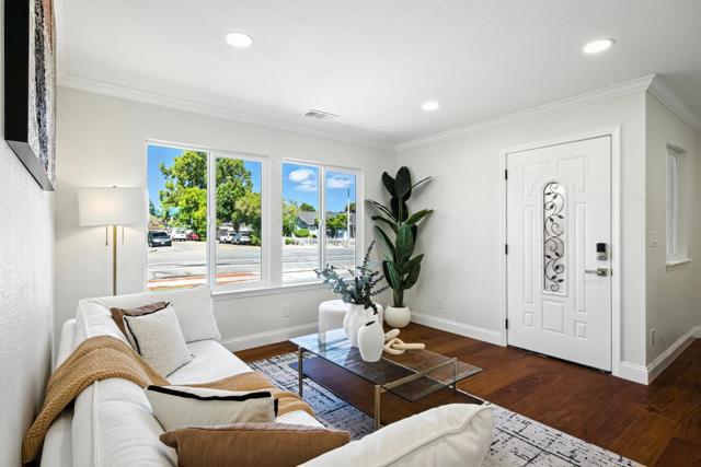 552 Borregas Avenue, Sunnyvale CA: https://media.crmls.org/mediaz/75075a1f-9f17-43d2-b07c-c22556ef3e50.jpg