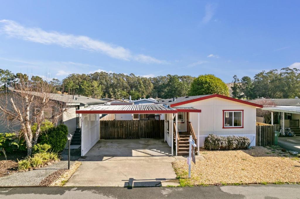 150 Canada Cove Avenue, Half Moon Bay, CA 94019