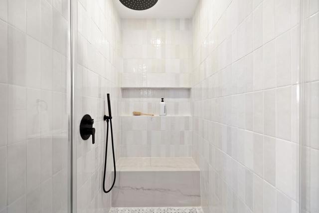 Detail Gallery Image 19 of 35 For 21792 Kaneohe Ln, Huntington Beach,  CA 92646 - 5 Beds | 2/1 Baths