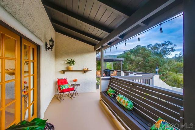 1935 Vista De La Montana, El Cajon CA: https://media.crmls.org/mediaz/75088fc3-88d0-4a6e-8c64-b1e590b47472.jpg