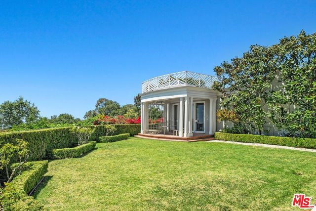 11080 Chalon Road, Los Angeles CA: https://media.crmls.org/mediaz/7509156f-0621-4d5e-a99e-8174768d7a15.jpg