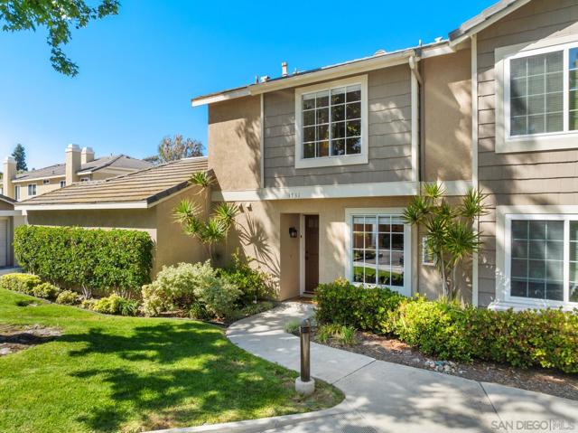 3731 Caminito Carmel Lndg, San Diego CA: https://media.crmls.org/mediaz/75094542-bb83-4bec-a1ef-4e4b9110d67d.jpg
