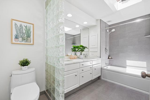 766 Nash Avenue, Menlo Park CA: https://media.crmls.org/mediaz/750a5ab5-bded-49f1-9622-7a6e248477a5.jpg