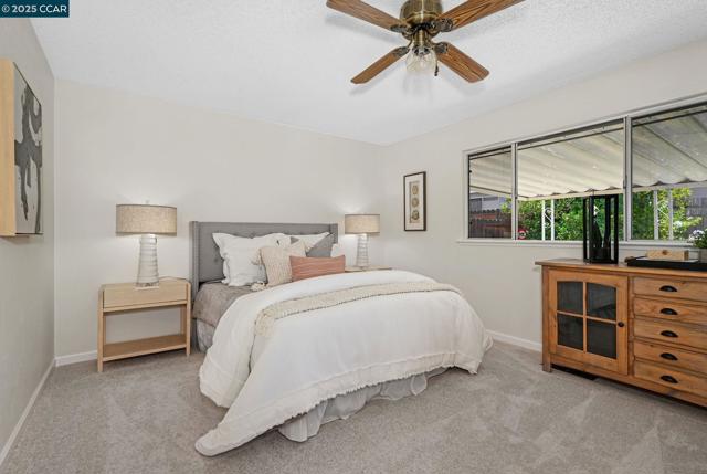 5040 Murchio Dr, Concord CA: https://media.crmls.org/mediaz/750ba30a-46fb-4524-a347-f640741ee824.jpg