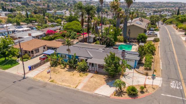 7701 Marie Avenue, La Mesa CA: https://media.crmls.org/mediaz/750be3fa-927a-4467-b0c6-becc90f6a63a.jpg