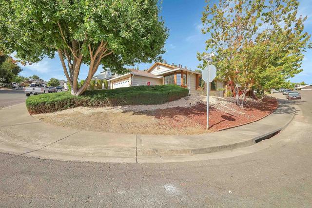 Detail Gallery Image 1 of 40 For 393 Starfish Dr, Vallejo,  CA 94591 - 3 Beds | 2 Baths