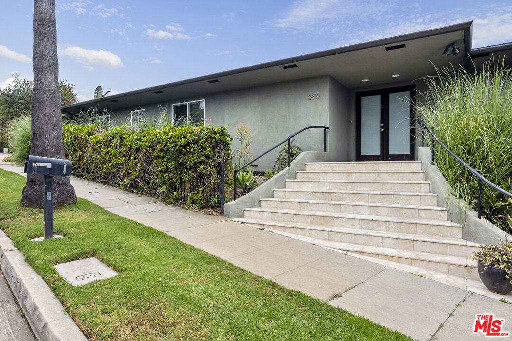 350 Chautauqua Boulevard
