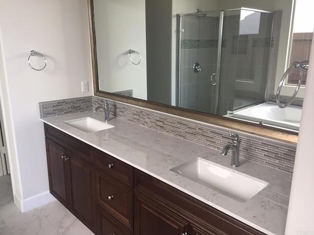 438 Cota Lane, Vista CA: https://media.crmls.org/mediaz/750da2ac-f059-4632-bc58-80d55b49dc05.jpg