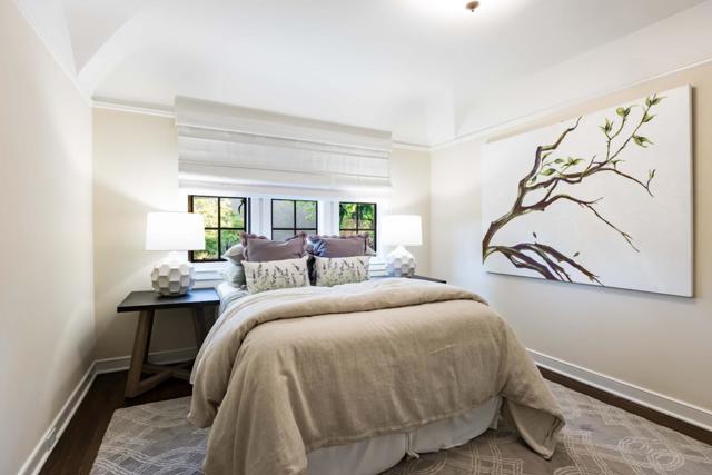 467 Lincoln Avenue, Palo Alto CA: https://media.crmls.org/mediaz/7510179a-17ae-4b77-8ed2-d56c5848e7c2.jpg