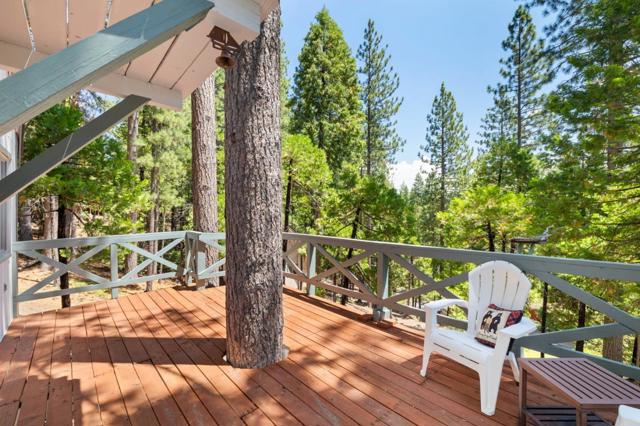 29380 Lassen Drive, Cold Springs CA: https://media.crmls.org/mediaz/75110779-67ed-4796-ab78-157bc65ccfc2.jpg
