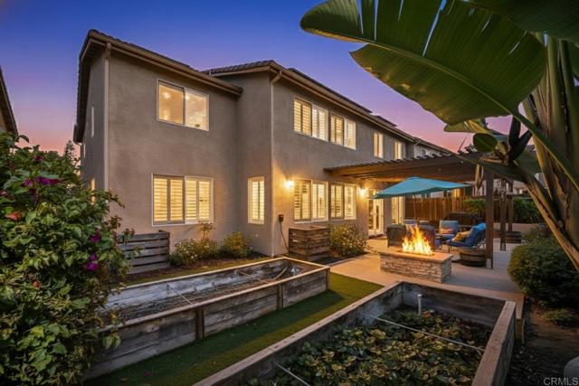 Detail Gallery Image 2 of 41 For 9815 Fox Valley Way, San Diego,  CA 92127 - 4 Beds | 3 Baths