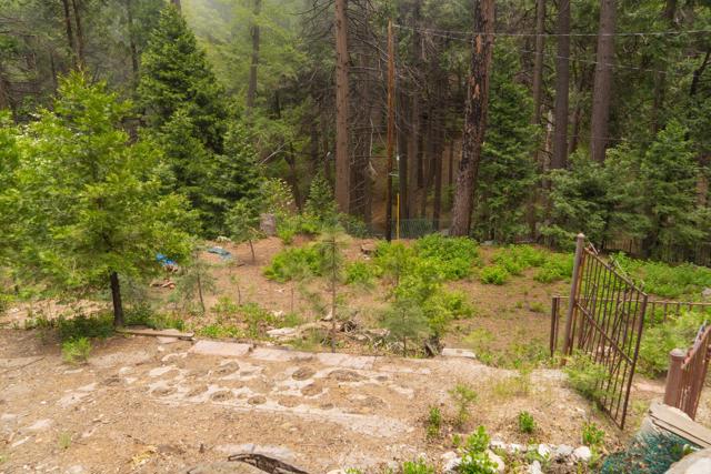 710 Blue Jay Canyon Road, Lake Arrowhead CA: https://media.crmls.org/mediaz/75126d0c-2147-4d14-9d2c-53d2ff3d377e.jpg