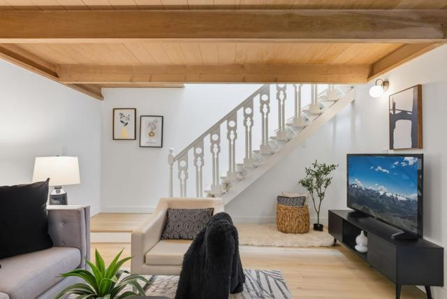 278 Monroe Drive, Mountain View CA: https://media.crmls.org/mediaz/751274f4-362d-428a-a35c-fda8bd505e06.jpg