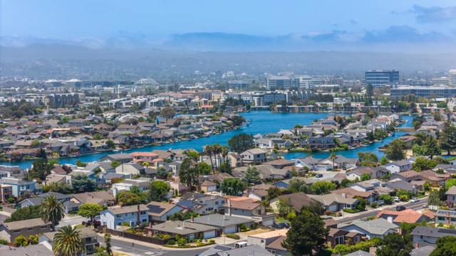 200 Loon Court, Foster City CA: https://media.crmls.org/mediaz/75128ad5-8131-4759-b758-f4e5528ae996.jpg