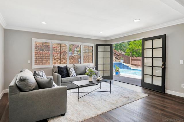 9068 Buckwheat St, San Diego CA: https://media.crmls.org/mediaz/75129b76-1e65-4d37-ba8e-be07340985f0.jpg
