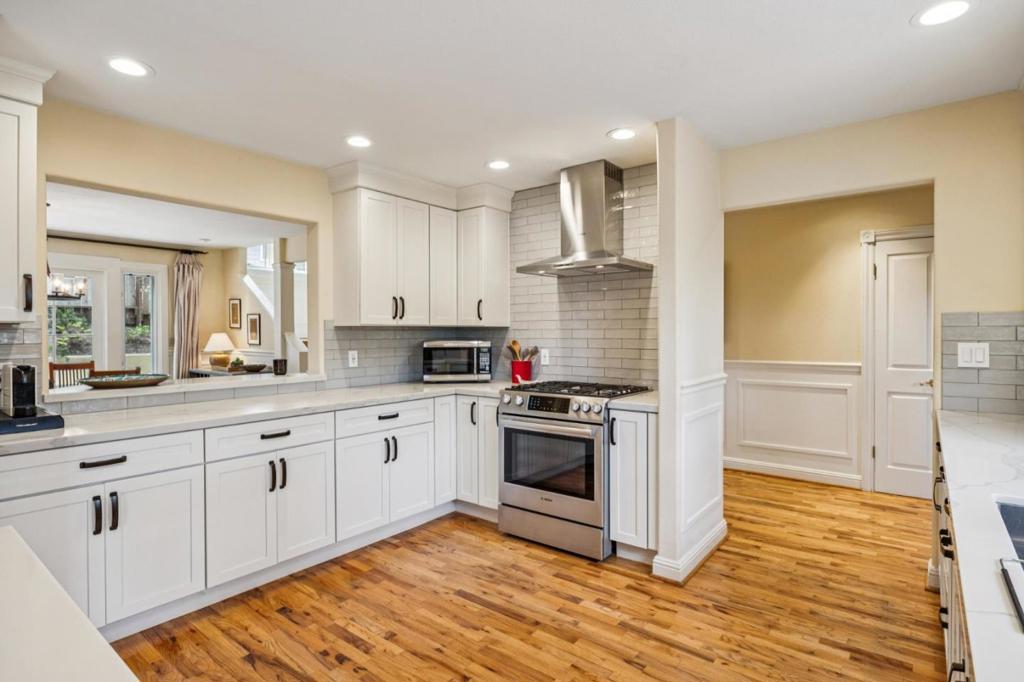 https://media.crmls.org/mediaz/7512cad7-0446-40f9-8d18-8461ad37cdb3.jpg?preset=X-Large