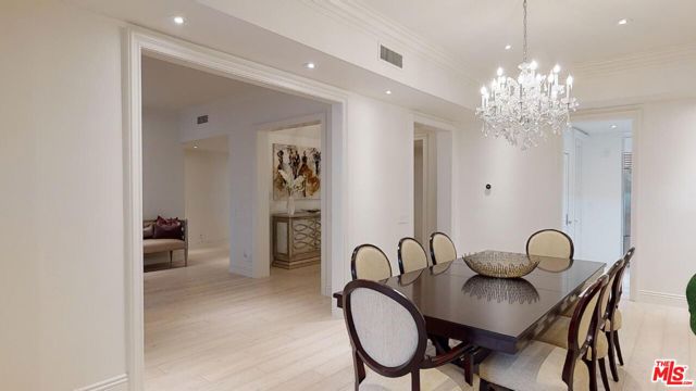 10120 Empyrean Way, Los Angeles CA: https://media.crmls.org/mediaz/751317e0-6135-41cd-ba4b-7991242f99ba.jpg