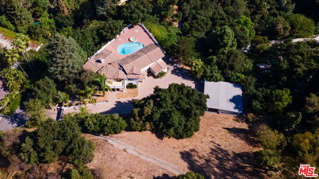 3200 Oakley Drive, Los Angeles CA: https://media.crmls.org/mediaz/75158d2c-0f4d-40f6-8569-db6f96d3db63.jpg