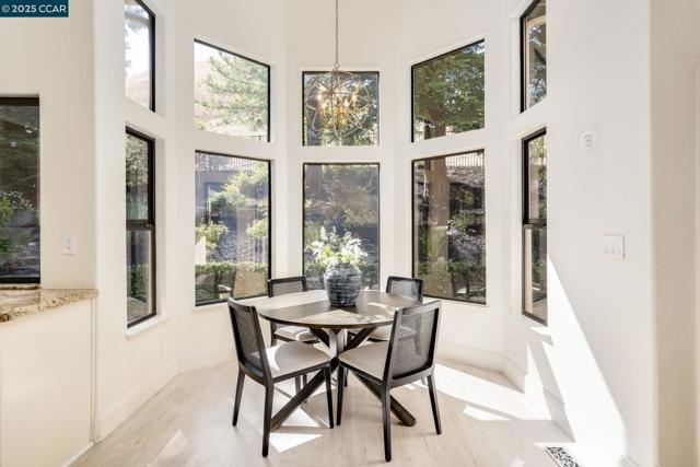 3363 Deer Hollow Drive, Danville CA: https://media.crmls.org/mediaz/7515e354-c202-4963-ab62-d5a9ce0378e3.jpg