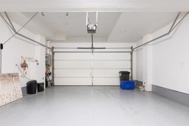 733 E Evelyn Avenue, Sunnyvale CA: https://media.crmls.org/mediaz/75166540-f1eb-499d-b866-511fddf37fee.jpg