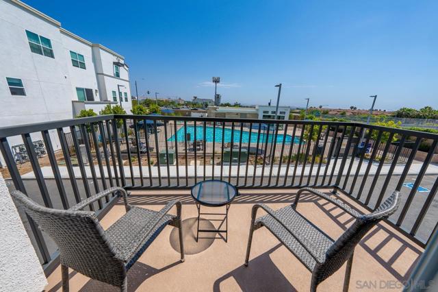 2011 Luzon, Chula Vista, California 91915, 2 Bedrooms Bedrooms, ,2 BathroomsBathrooms,Condominium,For Sale,Luzon,250016986SD