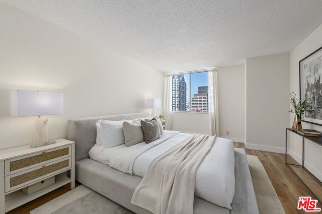 10751 Wilshire Boulevard, Los Angeles CA: https://media.crmls.org/mediaz/7516f3f9-ca55-4d9b-872a-6e5fb2c45e9a.jpg