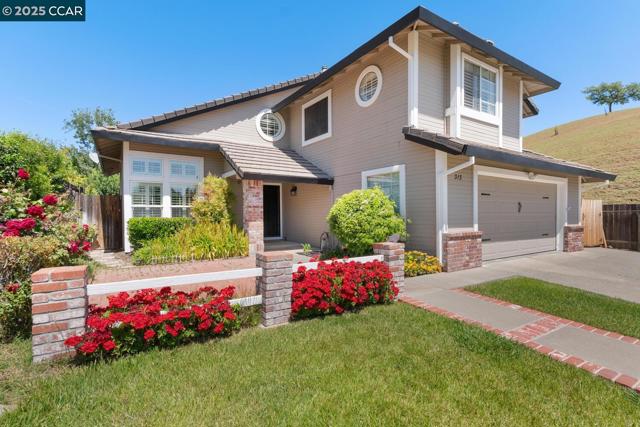 313 Willowwood Ct, Vacaville CA: https://media.crmls.org/mediaz/75171acc-b2b4-4e97-8476-de6600060ff6.jpg