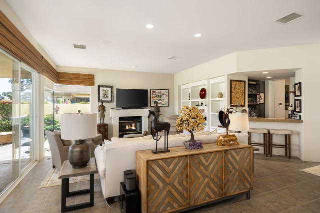 80240 Merion, La Quinta CA: https://media.crmls.org/mediaz/751752e9-300b-4921-ba7c-318e90d4a407.jpg