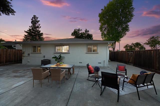 2804 Steinhart Court, Santa Clara CA: https://media.crmls.org/mediaz/751840ce-b2c5-4442-ba9c-09d77c2bc697.jpg