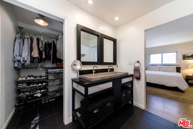 8328 Kirkwood Drive, Los Angeles CA: https://media.crmls.org/mediaz/7518c1d0-073f-49bf-8e26-fda418858928.jpg