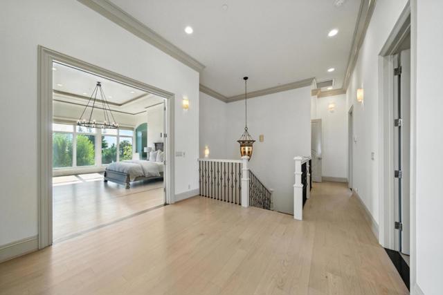 12252 Menalto Drive, Los Altos Hills CA: https://media.crmls.org/mediaz/7518db68-5189-4fa1-a2d4-3f321e1eb2a8.jpg
