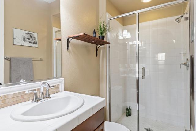 Image 16 of 27 For 653 Calle Vibrante