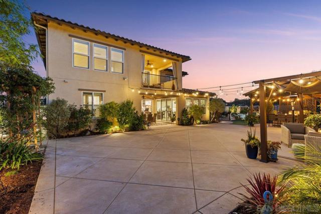 1217 Stockton Pl, Escondido CA: https://media.crmls.org/mediaz/751ac26a-2666-44cc-bf45-7260bc15a775.jpg