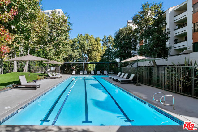 2102 Century Park Lane, Los Angeles CA: https://media.crmls.org/mediaz/751b3a96-246f-4bb9-8a6e-fa55343f60fd.jpg