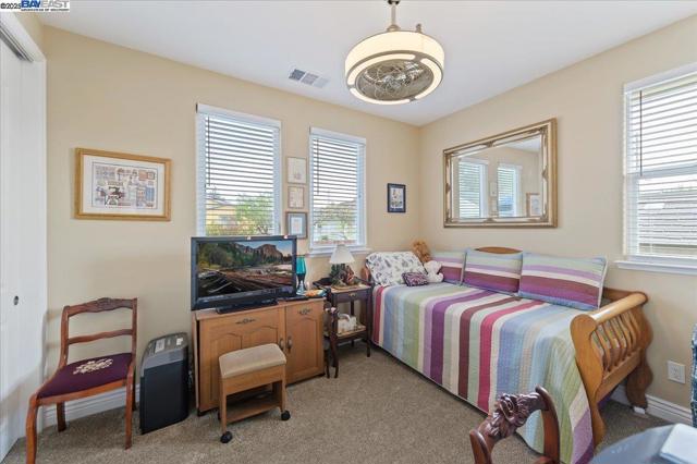 736 N P St, Livermore CA: https://media.crmls.org/mediaz/751c52ac-c853-4131-b04e-4d0929baf8c0.jpg
