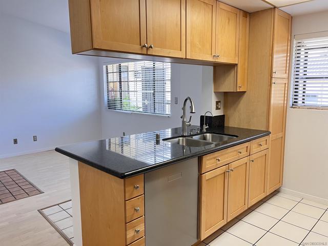 1435 Essex, San Diego CA: https://media.crmls.org/mediaz/751c791c-a92e-4776-8150-a34977a2a7fa.jpg