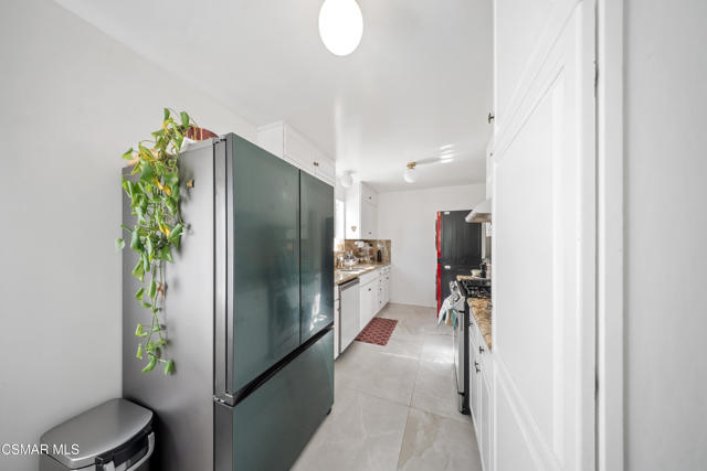 20428 Roscoe Blvd MLS-16