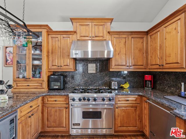 520 Elena Avenue, Redondo Beach, California 90277, 4 Bedrooms Bedrooms, ,2 BathroomsBathrooms,Residential,For Sale,Elena,25537523