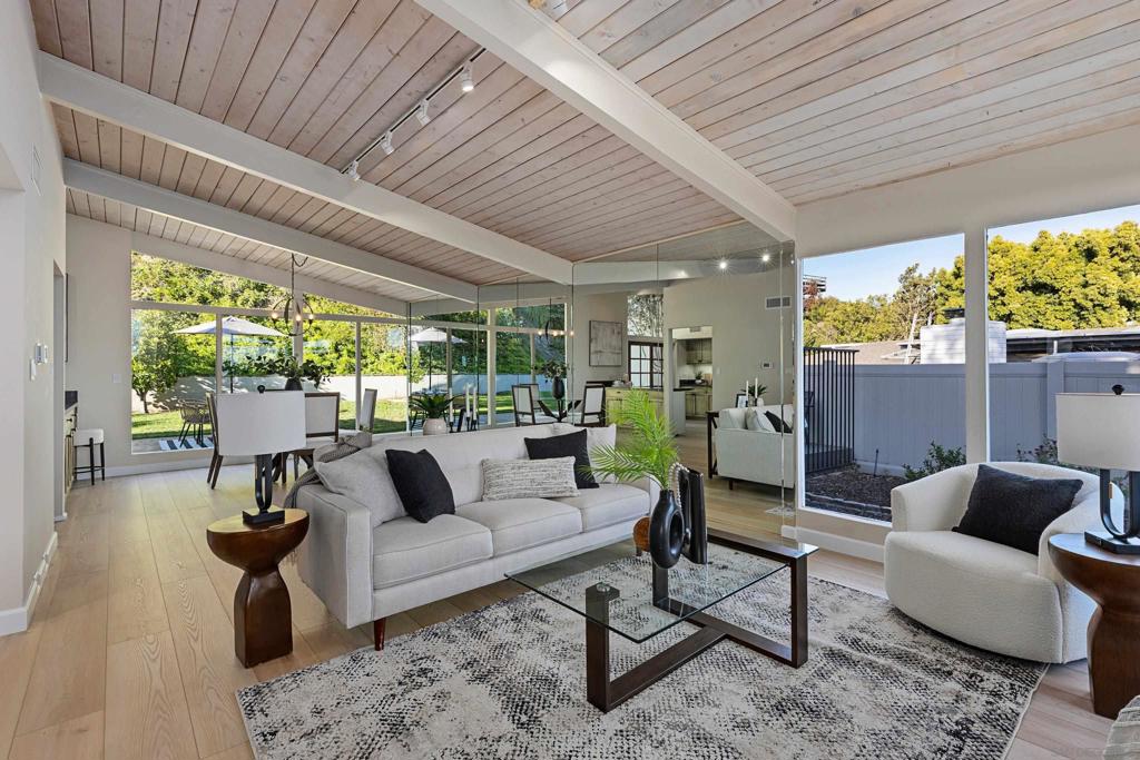 5145 San Aquario Dr - photo 10