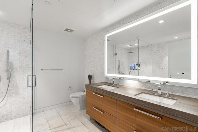 Image 19 of 51 For 888 E Street  2304