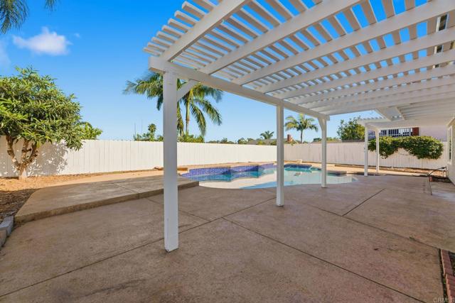 Detail Gallery Image 39 of 53 For 1503 Villa Cardiff Dr, Cardiff By The Sea,  CA 92007 - 5 Beds | 2/1 Baths